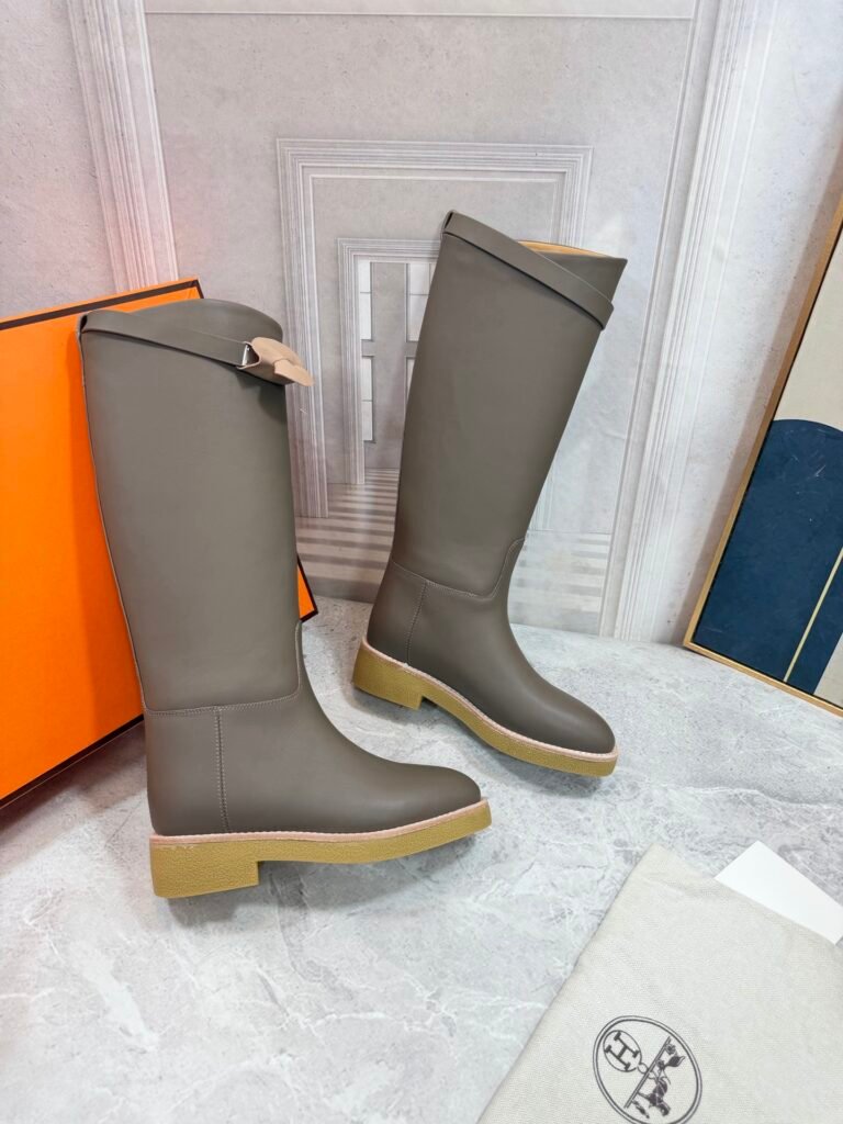 Hermès Unisex Boots detail 1