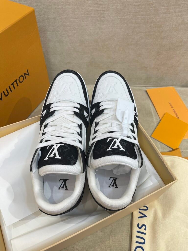 Louis Vuitton Unisex Basketball Sneakers detail 1