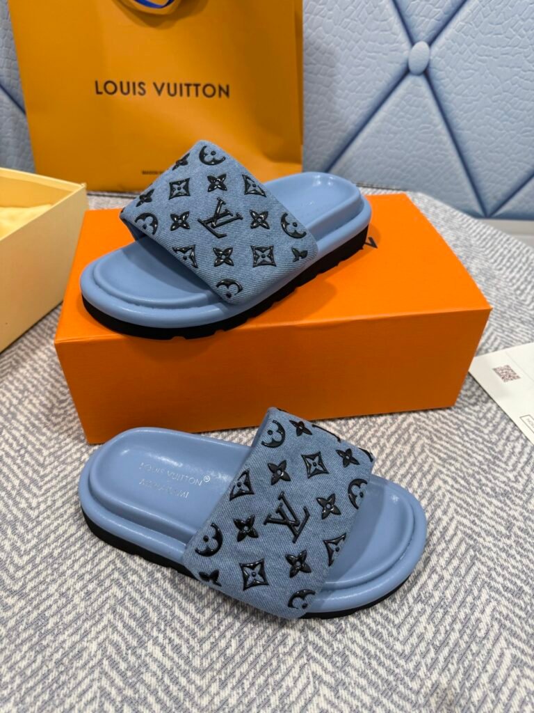 Louis Vuitton Women's Slides detail image 1