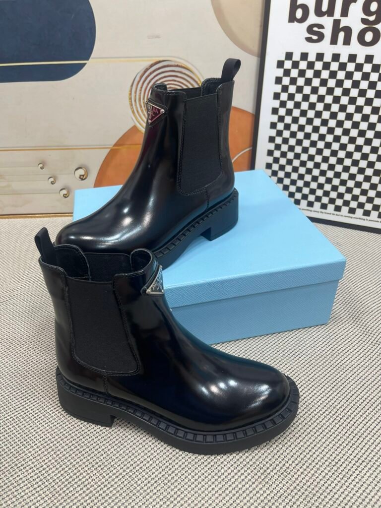Prada Unisex Boots detail 1