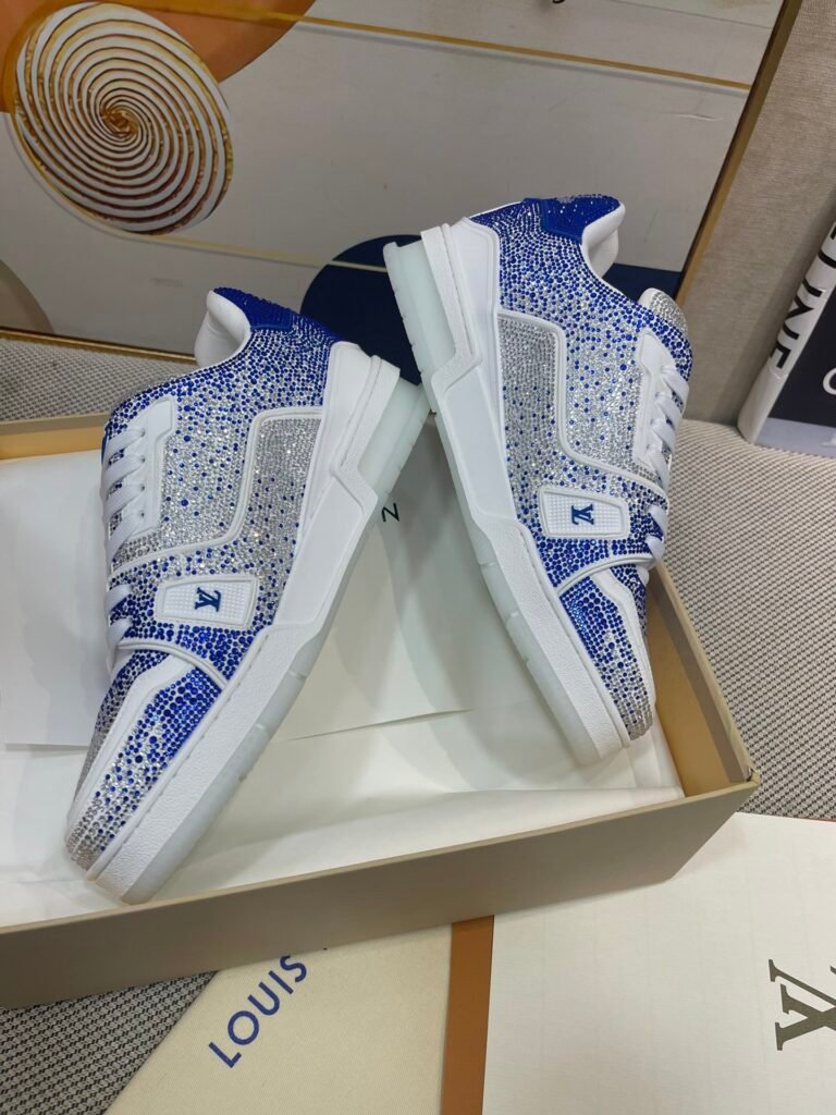 Louis Vuitton Men's Low-Top Sneakers detail image 1