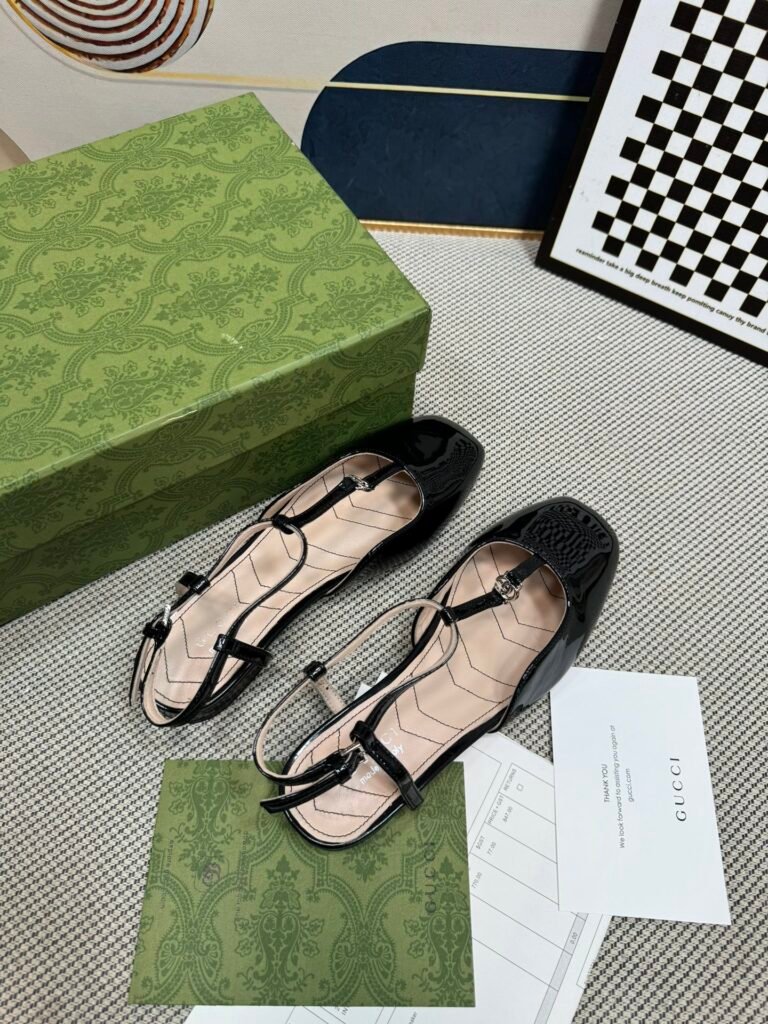 Gucci Unisex Slides detail 1