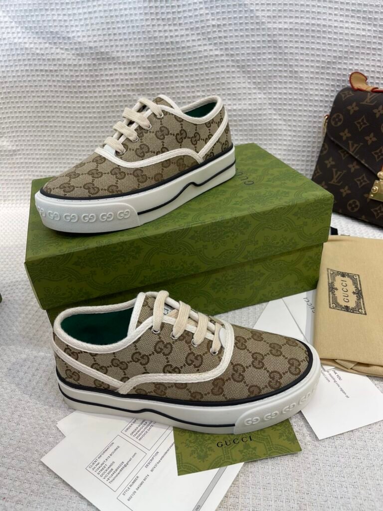 Gucci Unisex High-Top Sneakers detail 1