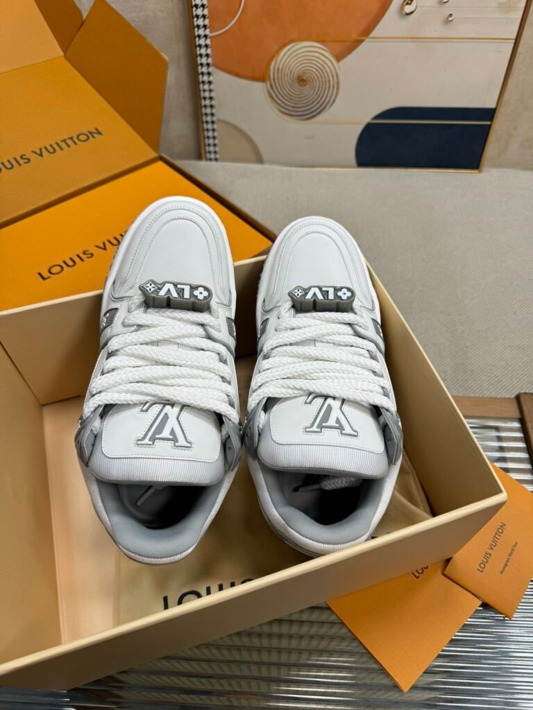 Louis Vuitton Unisex Basketball Sneakers detail 1