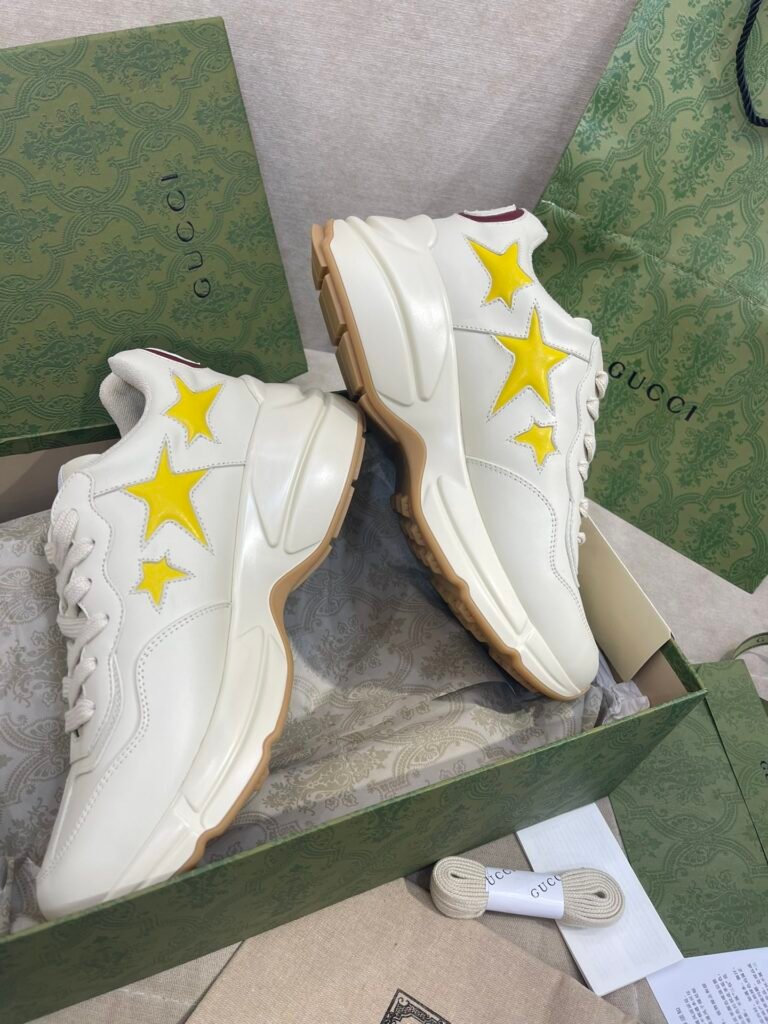 Gucci Unisex Chunky Sneakers detail image 1