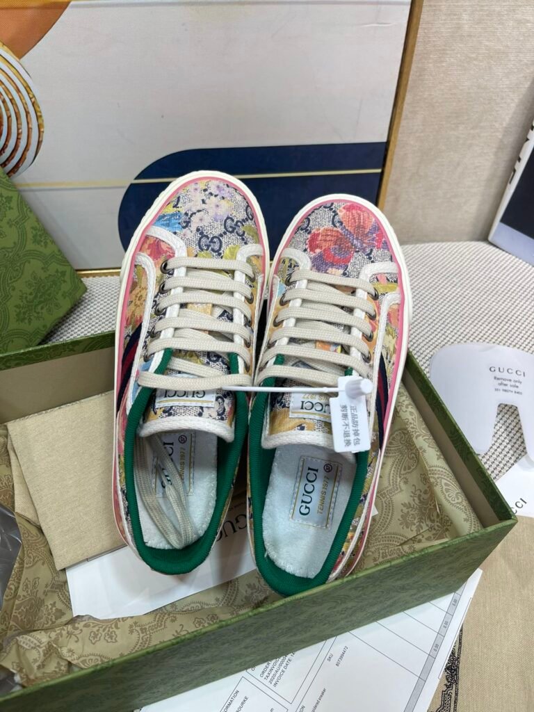 Gucci Unisex Tennis Sneakers detail image 1