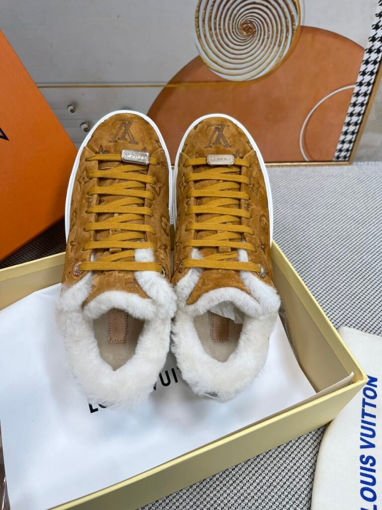 Louis Vuitton Women's Platform Sneakers detail 1