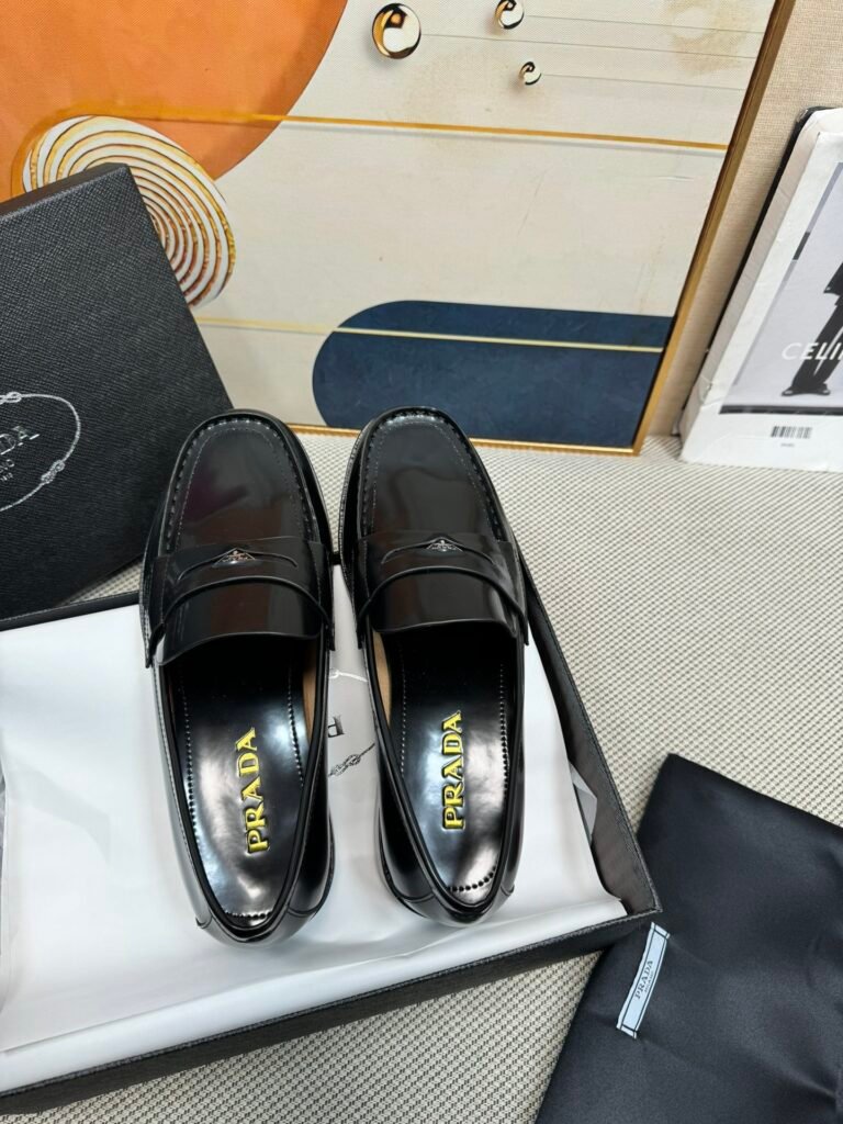 Dior Men's Loafers detail image 1