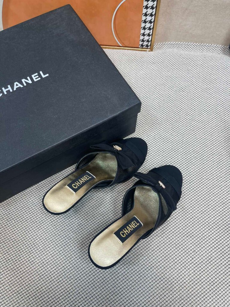 Chanel Women's Leather-Sole Shoes detail image 1