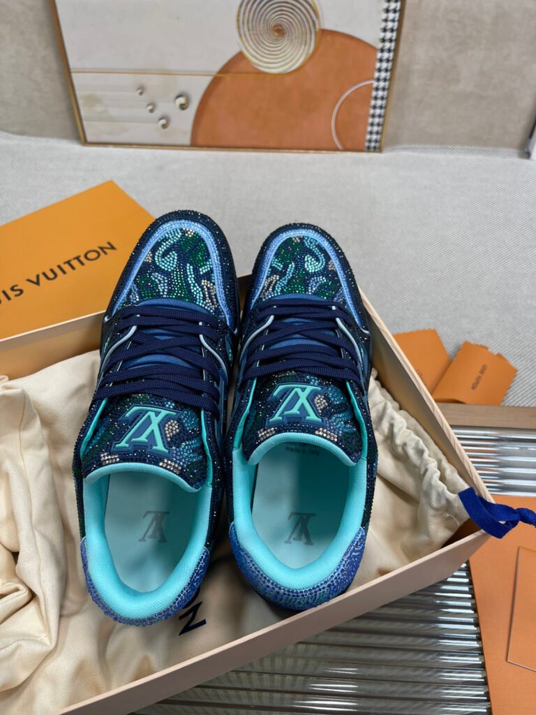 Louis Vuitton Unisex Low-Top Sneakers detail image 1
