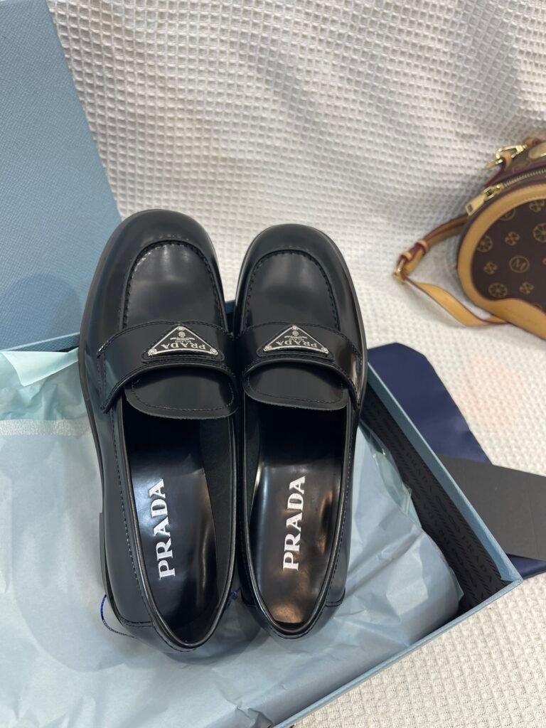 Prada Unisex Loafers detail image 1