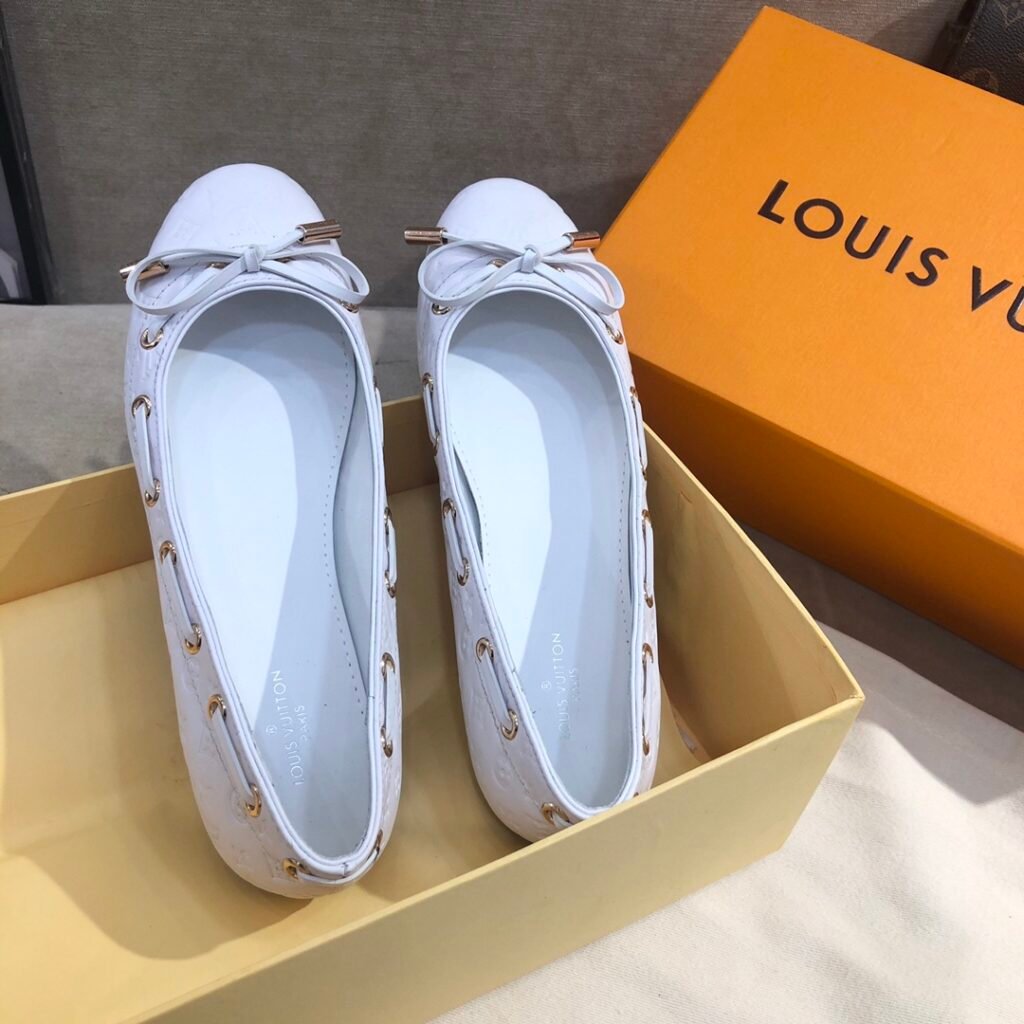 Louis Vuitton Women's Driving Loafers detail image 1
