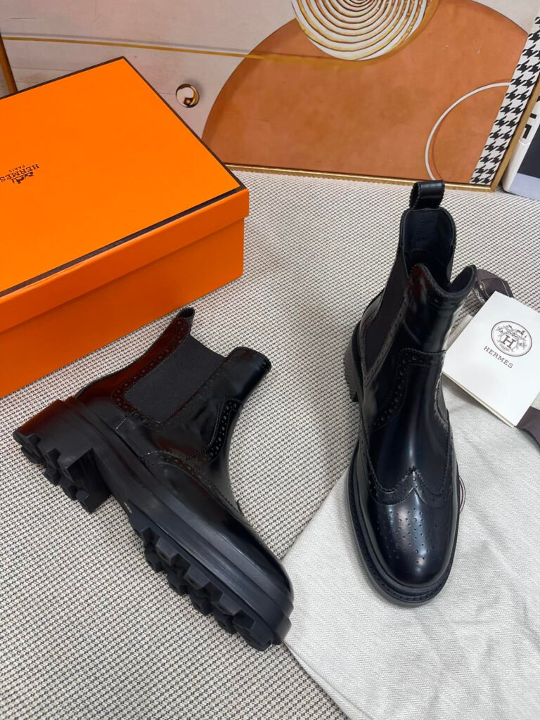 Hermès Unisex Boots detail 1