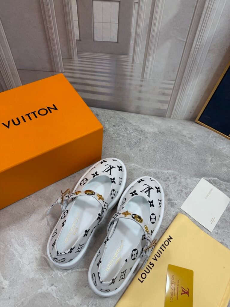 Louis Vuitton Men's Driving Loafers detail image 1