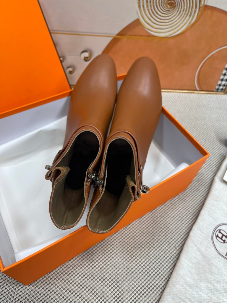 Hermès Unisex Boots detail 1