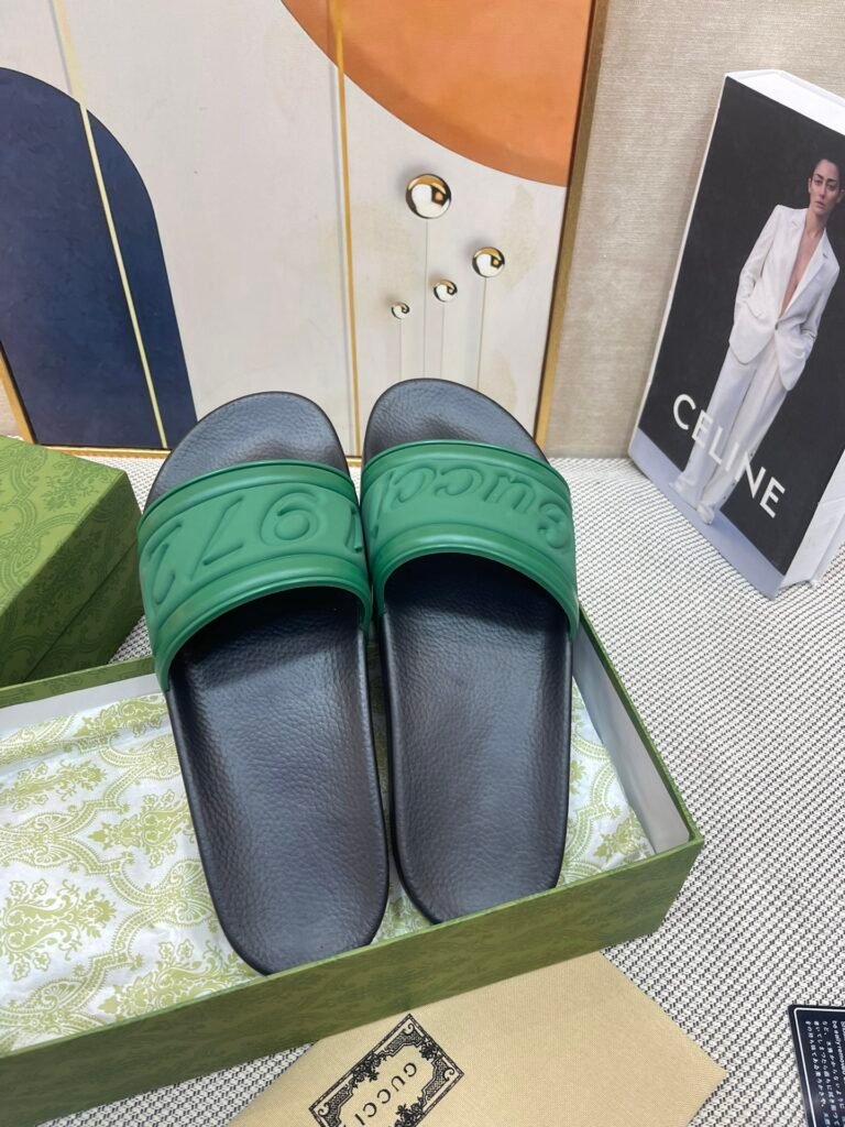 Gucci Unisex Low-Top Sneakers detail 1