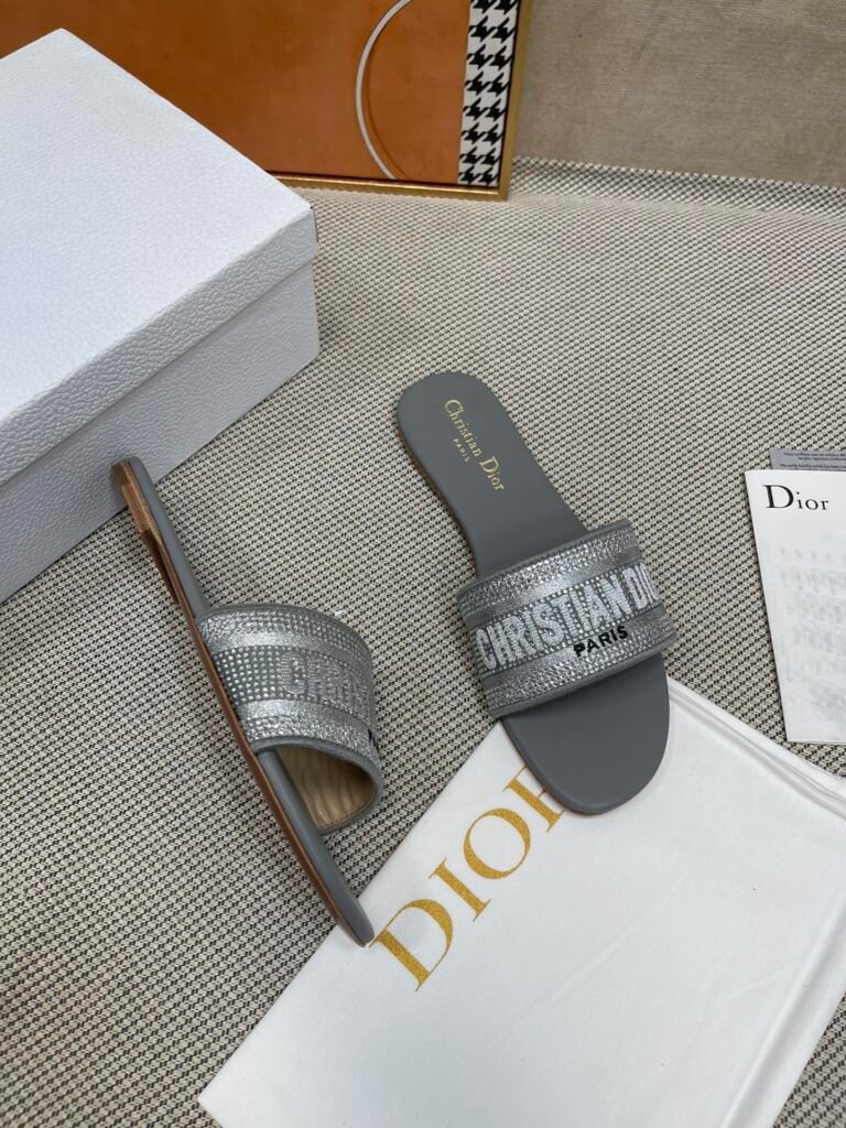 Dior Unisex Crystal-Embellished Sneakers detail image 1