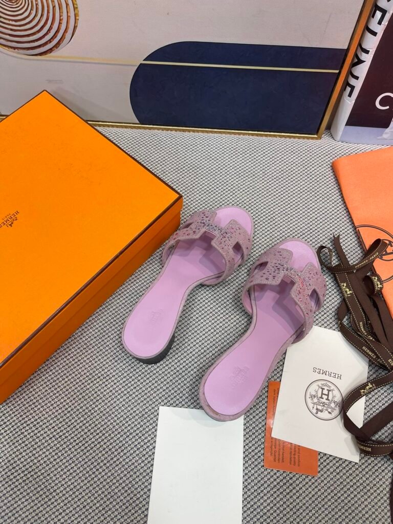 Hermès Unisex Slides detail 1