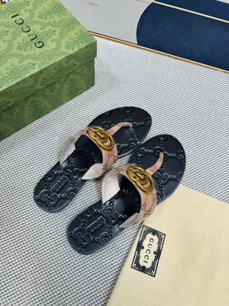 Gucci Unisex Slides detail image 1