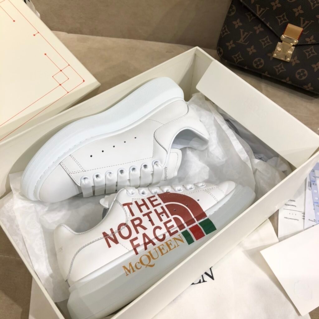 Alexander McQueen Unisex White Low-Top Sneakers detail image 1
