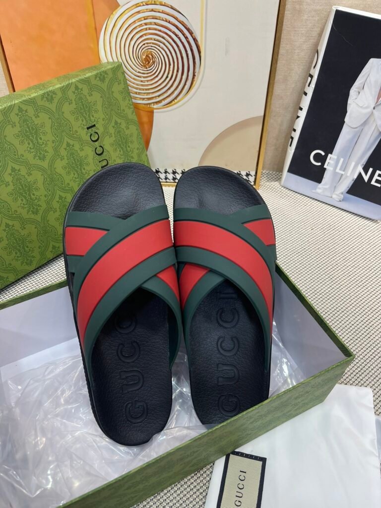 Gucci Unisex Low-Top Sneakers detail 1