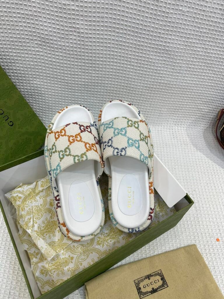 Gucci Women's Slides detail image 1