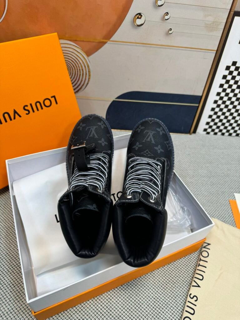 Louis Vuitton Unisex Boots detail image 1