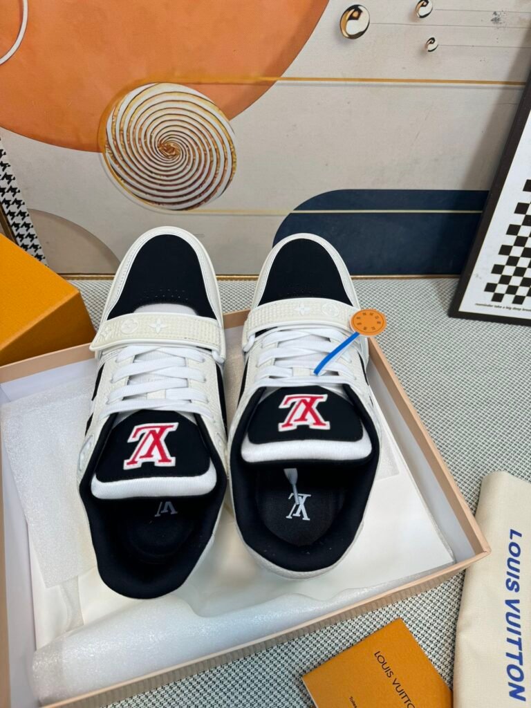 Louis Vuitton Unisex Basketball Sneakers detail 1