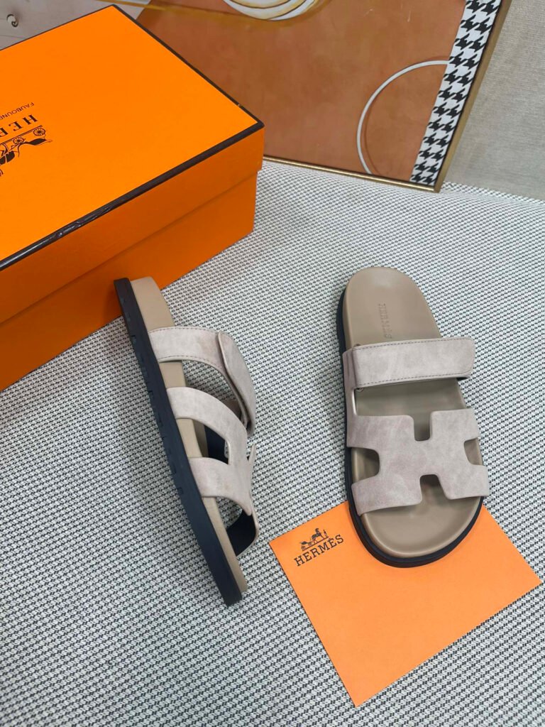 Hermès Unisex Slides detail 1