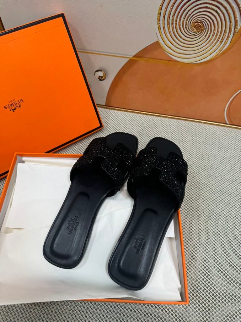 Hermès Unisex Slides detail 1