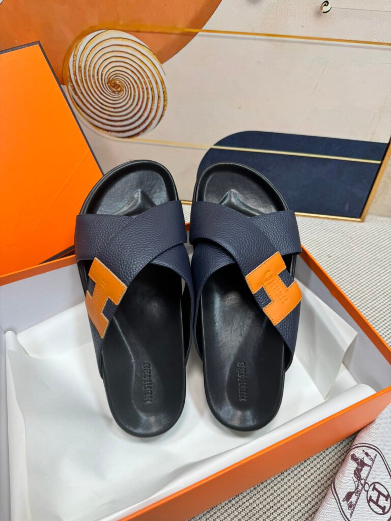 Hermès Unisex Slides detail 1