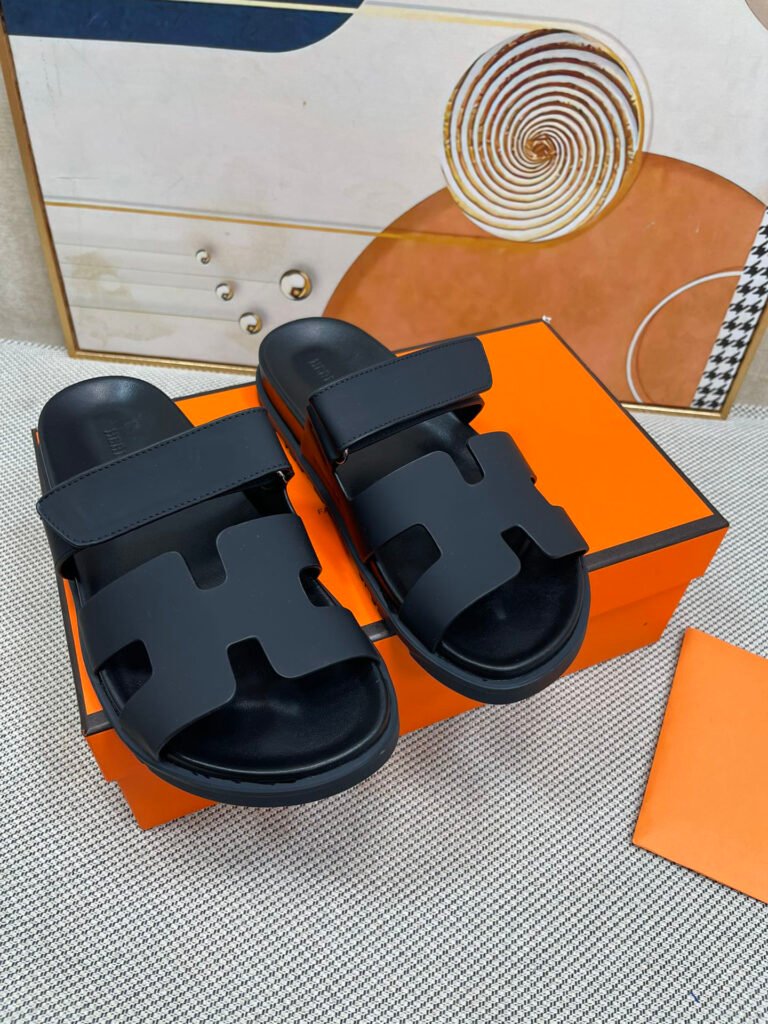 Hermès Unisex Slides detail 1