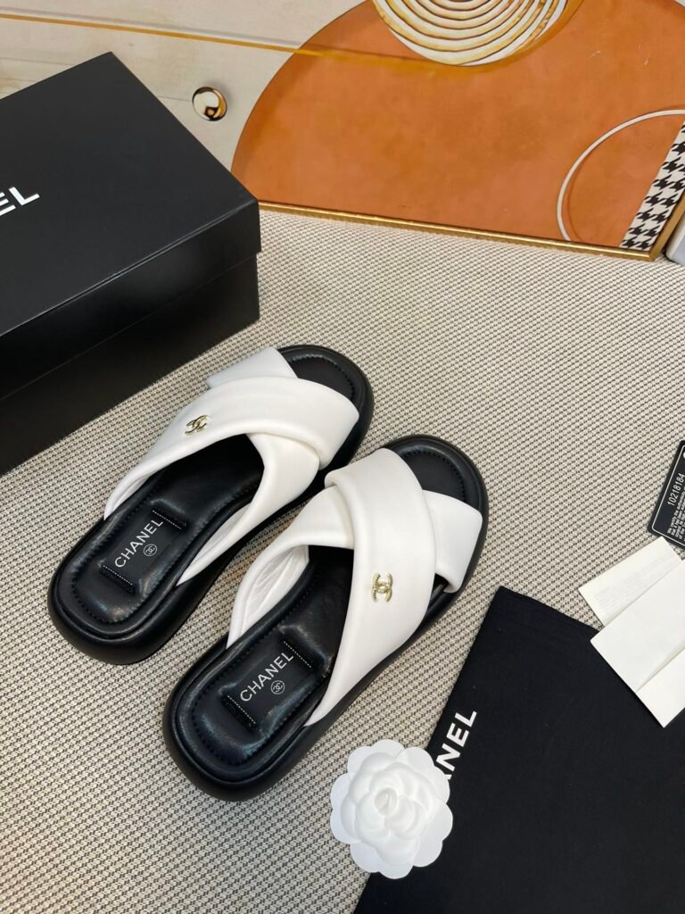 Chanel Unisex Slides detail 1