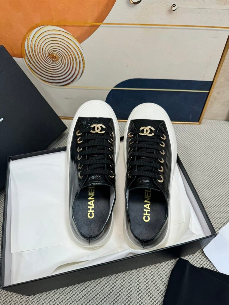 Chanel Unisex Low-Top Sneakers detail image 1
