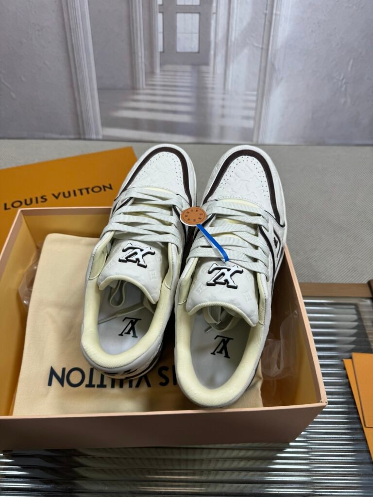 Louis Vuitton Unisex Basketball Sneakers detail 1