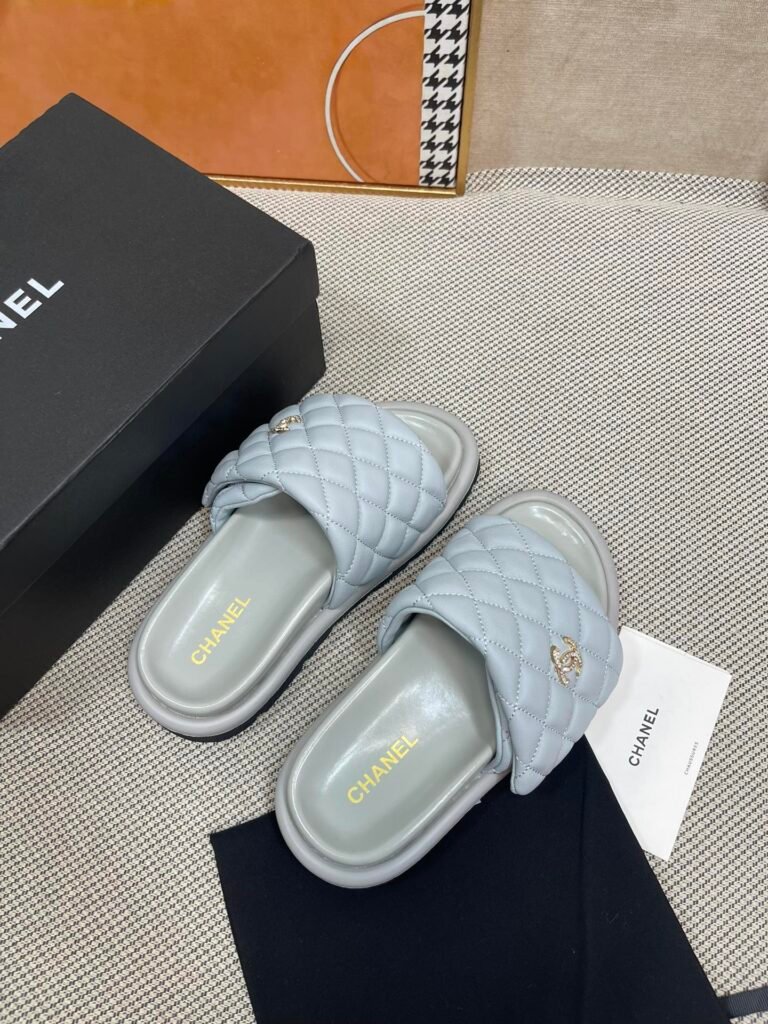 Chanel Women's Platform Sneakers detail image 1