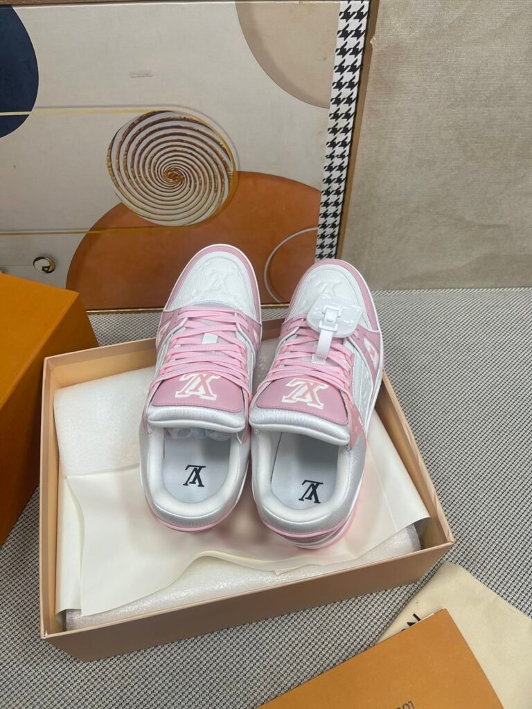 Louis Vuitton Unisex Basketball Sneakers detail 1