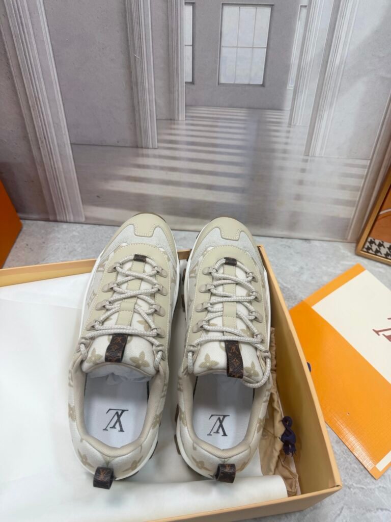 Louis Vuitton Unisex Athletic Sneakers detail 1