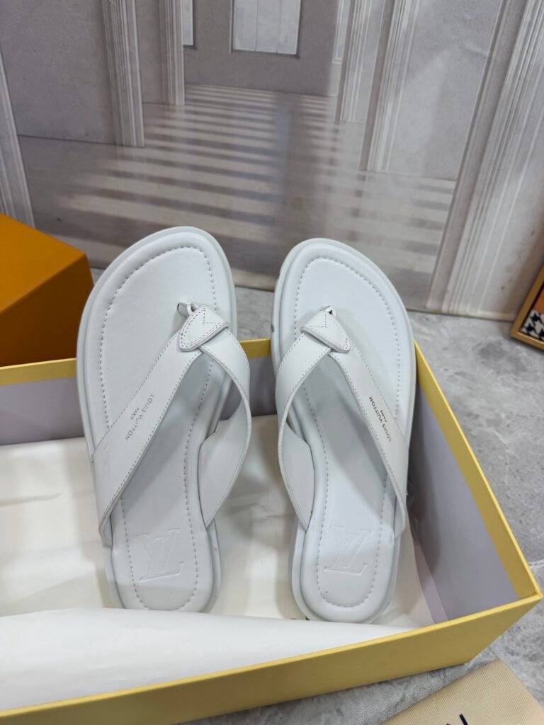 Louis Vuitton Men's Slides detail image 1