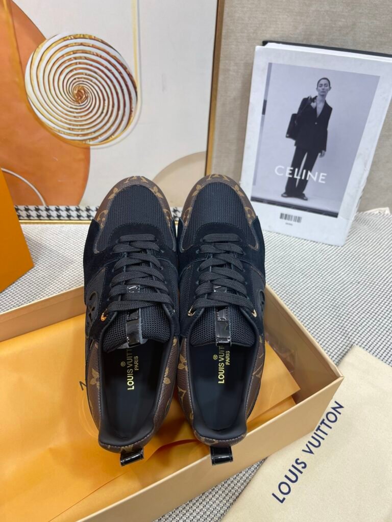 Louis Vuitton Unisex Athletic Sneakers detail image 1