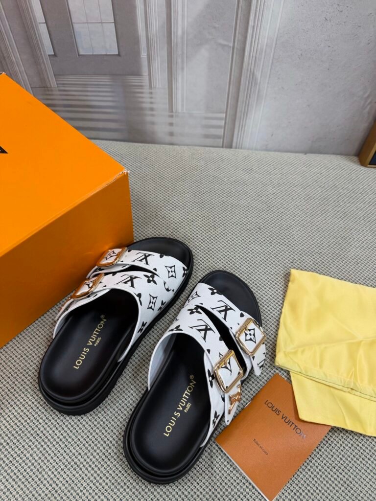 Louis Vuitton Unisex Slides detail 1