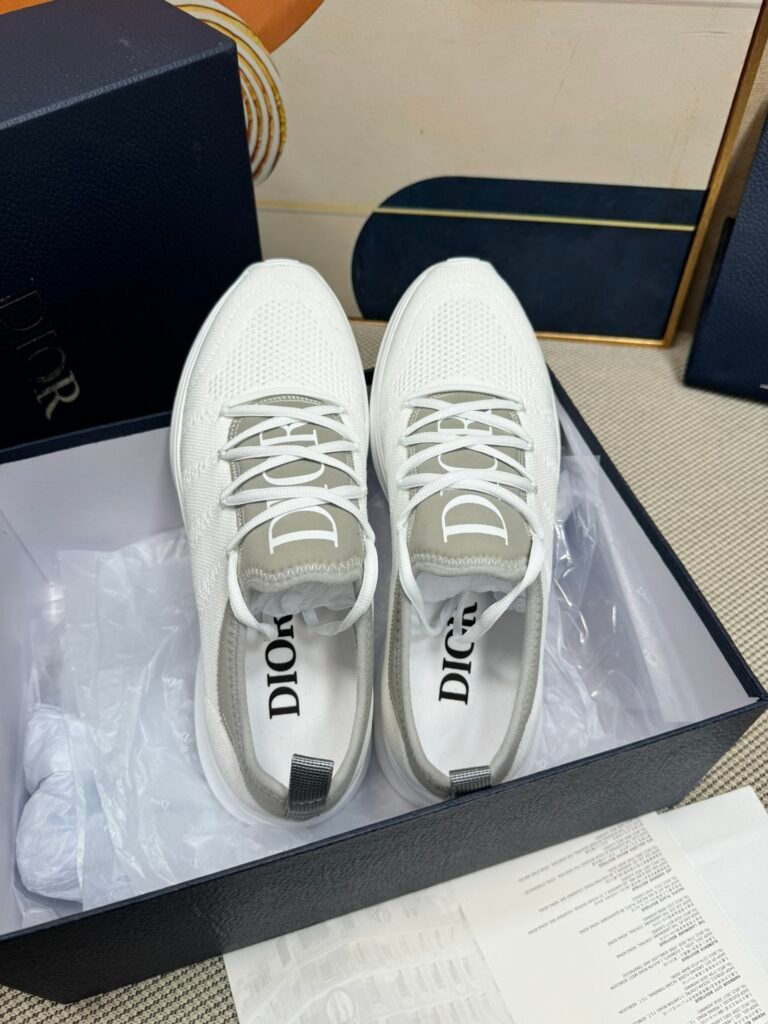 Dior Unisex Chunky Sneakers detail image 1