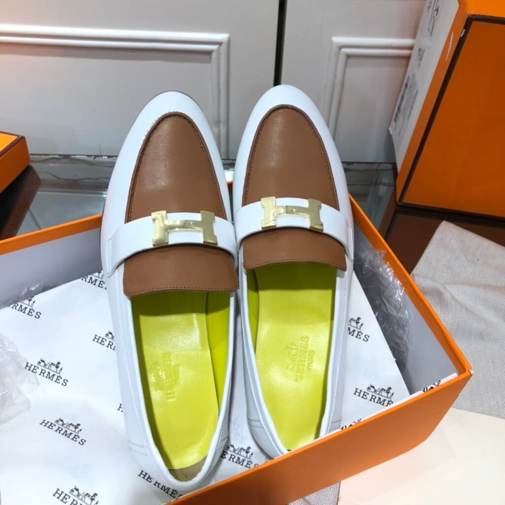 Hermès Unisex Loafers detail 1