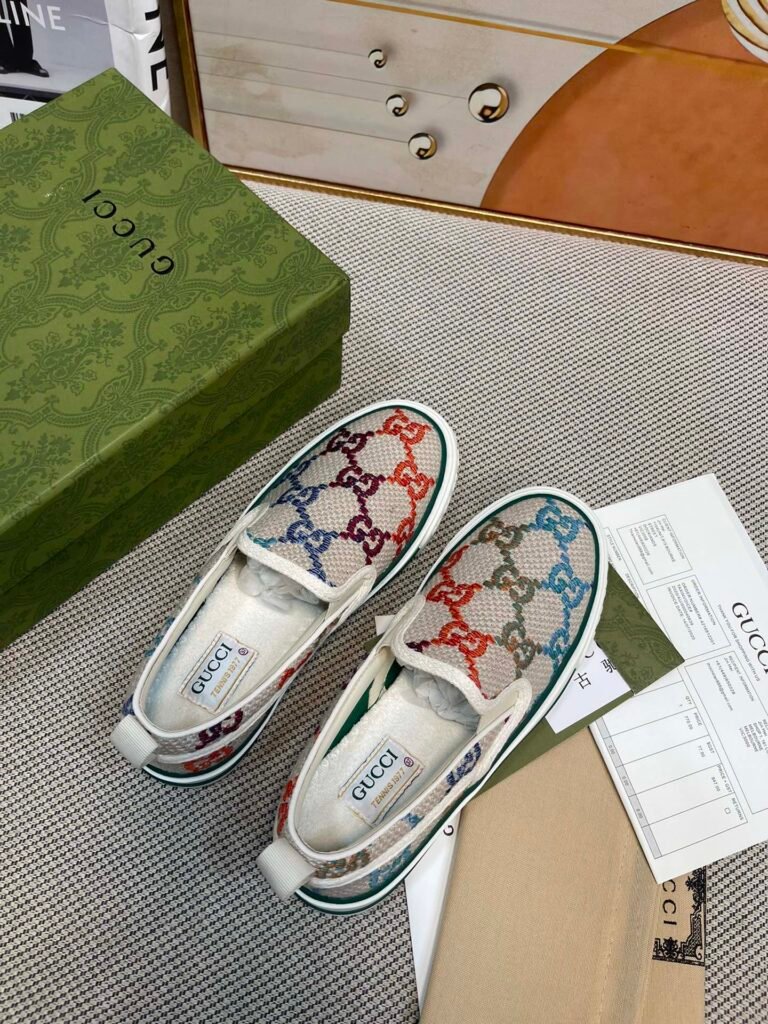 Gucci Unisex Tennis Sneakers detail image 1