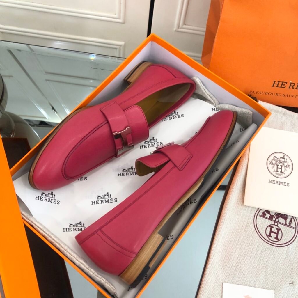 Hermès Unisex Loafers detail 1
