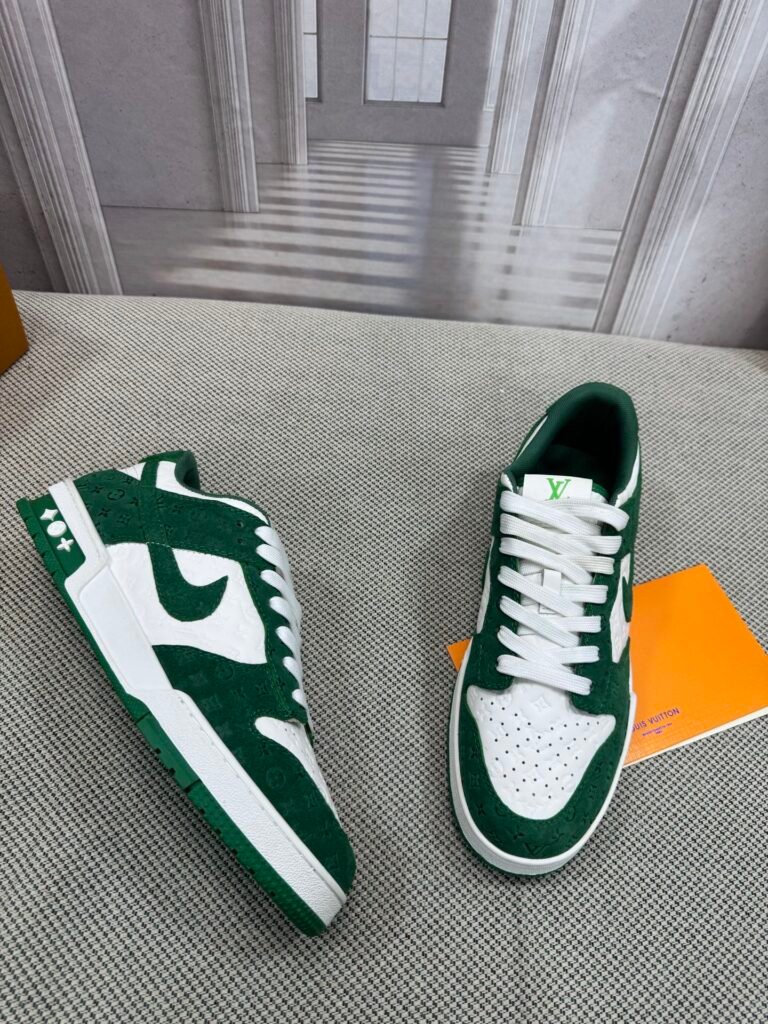 Louis Vuitton Unisex Athletic Sneakers detail 1