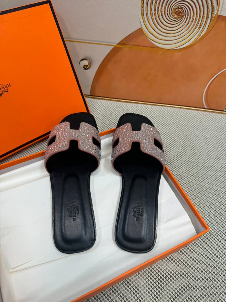 Hermès Unisex Slides detail 1