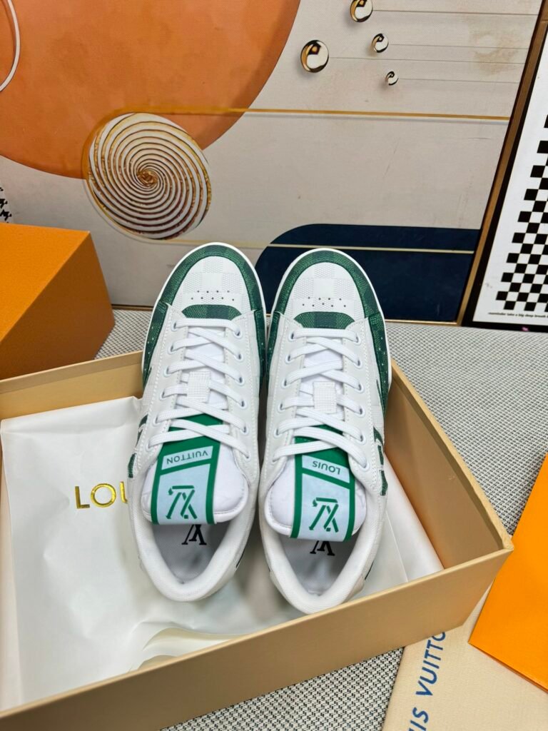 Louis Vuitton Men's White Low-Top Sneakers detail image 1