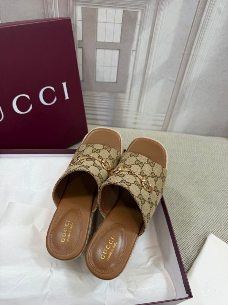 Gucci Unisex Platform Sneakers detail 1