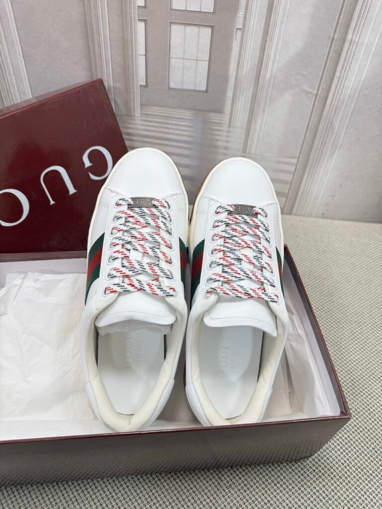Gucci Unisex Distressed Sneakers detail image 1